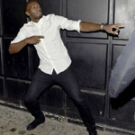 博尔特夜店庆祝再跑进十秒