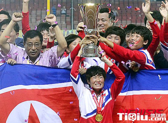 ������ף�س���Ů�����ᶫ�Ǳ��ھ�