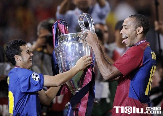 ����޺���