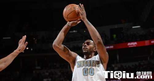 掘金正式续约雷瑟