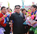 朝鲜女足东亚杯凯旋 金正恩机场亲自迎接