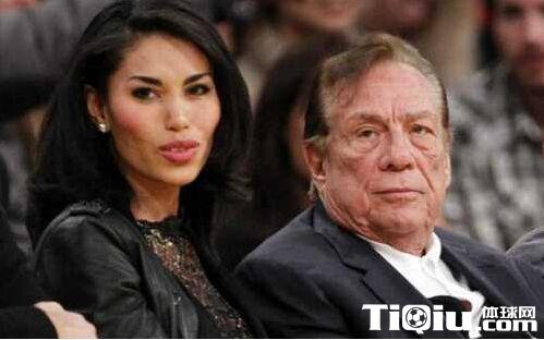 ǰ�촬�ϰ������鸾