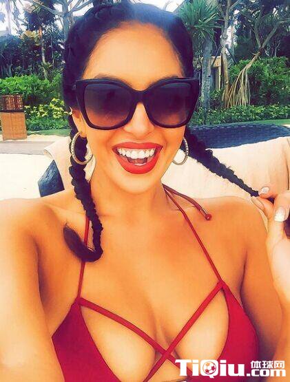 �Ʊ������Ը���