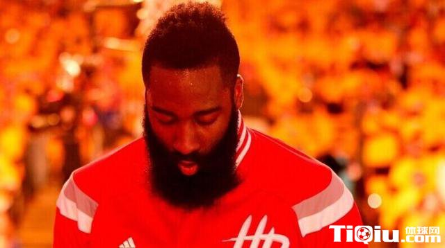 哈登场内场外压力不断