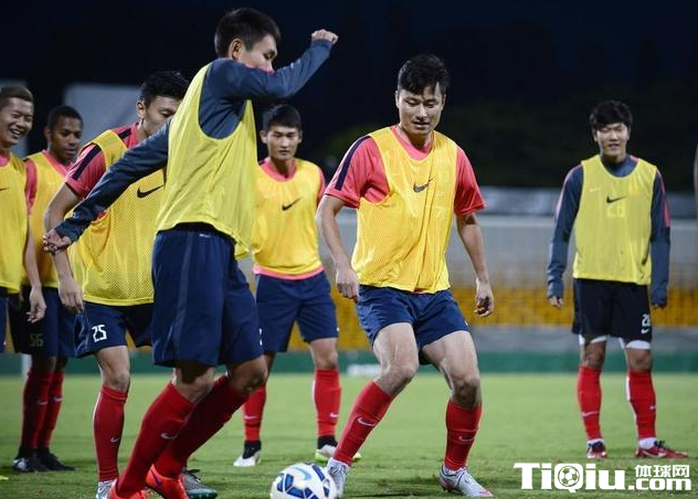 �������Ա������ ��ý�����̫������Ԯ