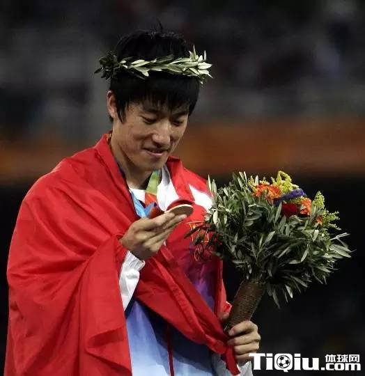 վ��2004���ŵ���˻�����콱̨�ϵ����衣