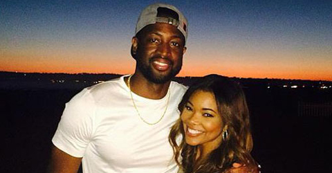 韦德夫妇结婚一周年纪念 两人海滩度次蜜月