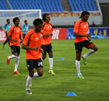 马尔代夫备战世预赛 赛前踩场训练