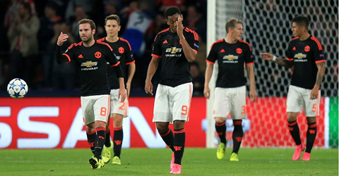 欧冠:卢克肖断腿德佩反戈 曼联客场1-2遭逆转