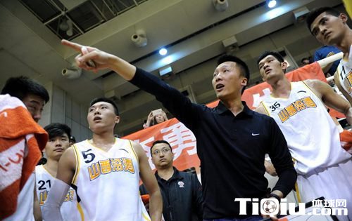 ɽ��������Ҷ�������