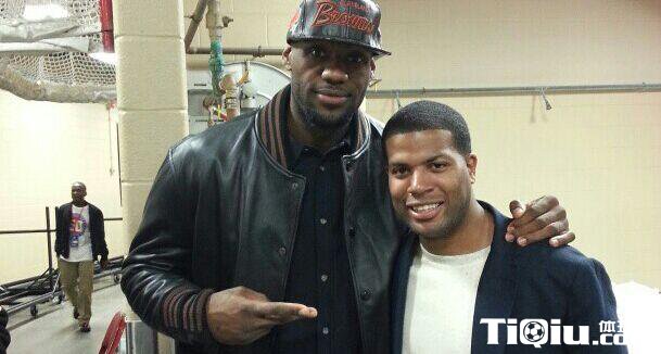 ��ʿƸղ�ʷ�С������̽