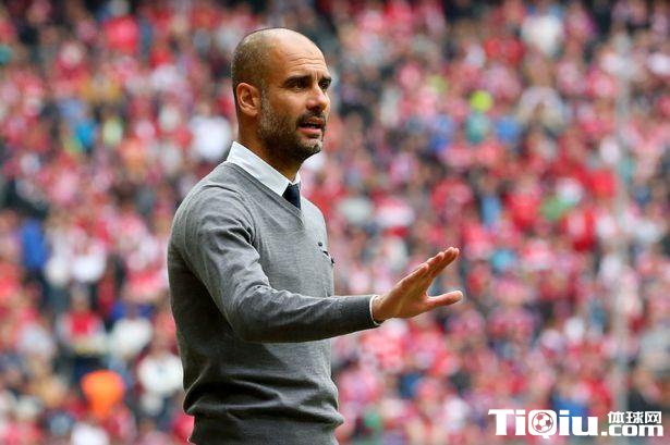 ��˧����ִ��Ӣ������ ��Ӣ�������ڰ��ʽ�ͷ