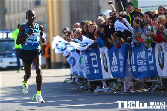 肯尼亚夺柏林马拉松冠军