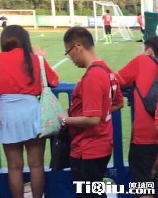 ��󿪷���Ů���������� С͵��������