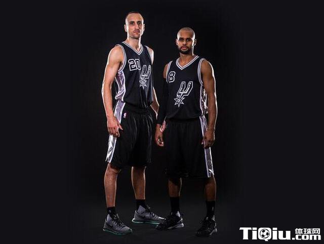 ���̹����¿��ɫս��