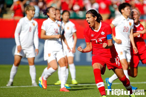 Ů��VSӢ�����׷������������� ��ɺɺ���Ǻ���