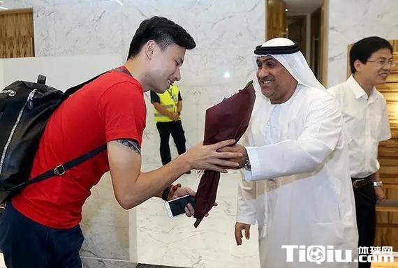 ��������Ա���Խӻ�����׻� ��˹��˹�������Ѻ�