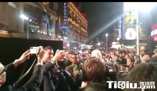 C���Դ���Ӱ��ӳ��ǿ���� ��˿�ų�����Ӱ