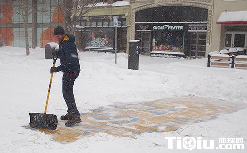 �Ʊ�ðѩ��ɨ�����յ����ߺ� ��������ж�����