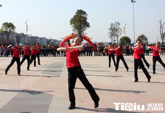 ������12����������� ���㳡����������