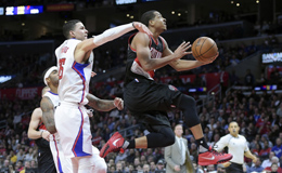 常规赛:快船102-87开拓者