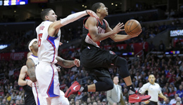 两大明星控卫伤退快船擒开拓者 小乔丹创罚球记录