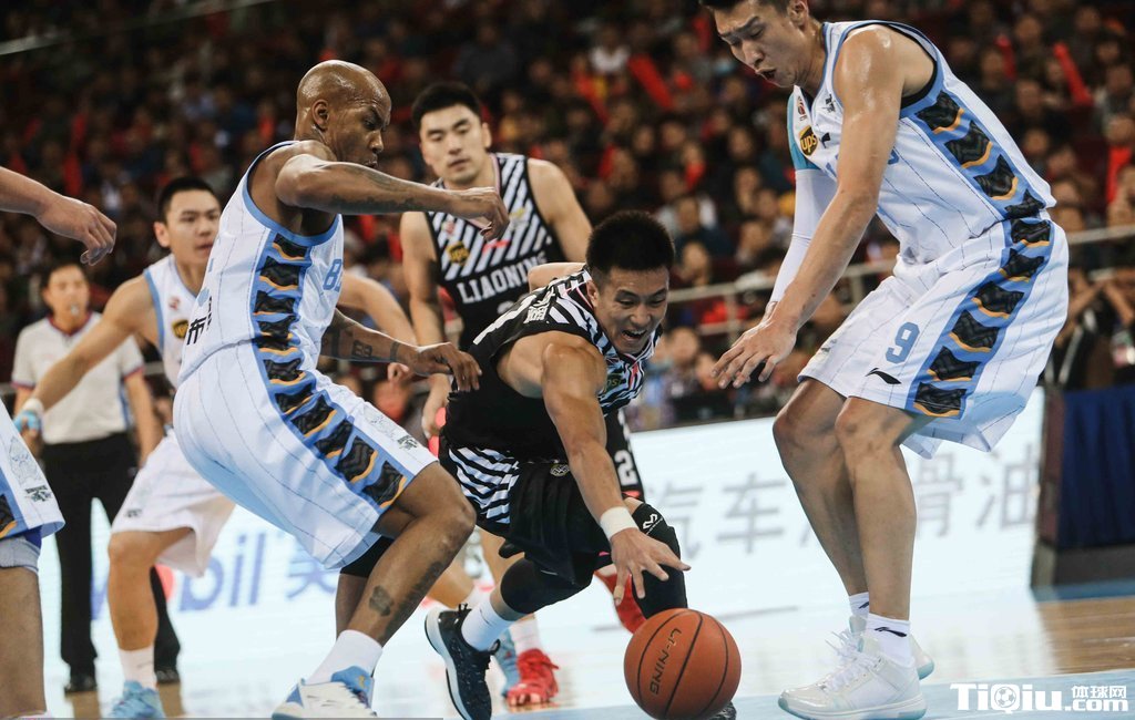 CBA��12�ֱ���VS����