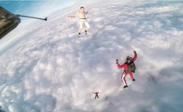 û�н���ɡ������� С����߸߿ճಲһԾ