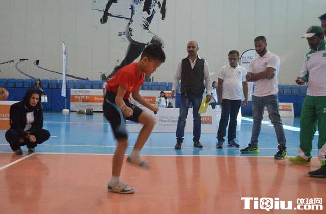 �й�Сѧ�����������������¼ �ϰ��������Ӱ