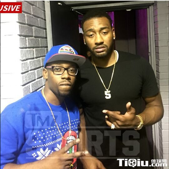 奇才沃尔喜欢撒钱 脱衣舞俱乐部撒钱如雨