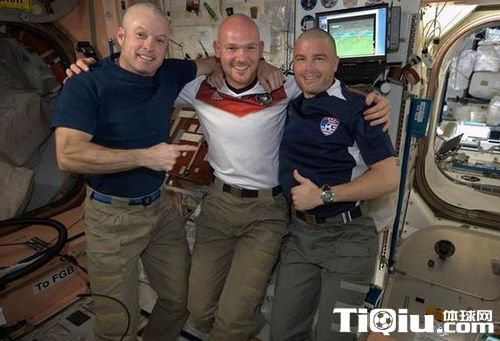 ��̳����ľ֣�����Ϊ���ǳ�Ь �����̰�ս�