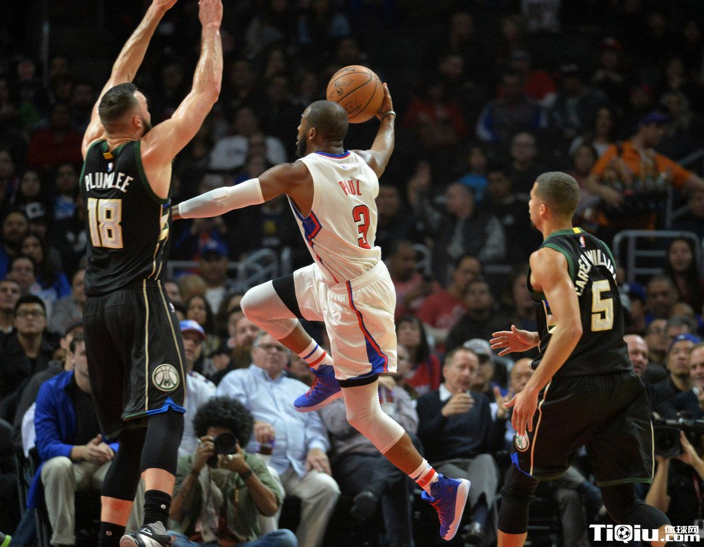 NBA常规赛快船VS雄鹿