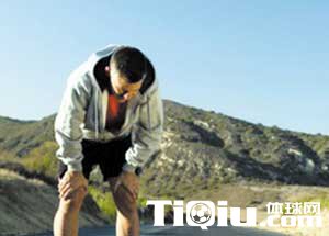 跑步岔气可憋气轻打胸腔 多发于寒冷季节