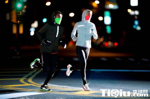 如何避免跑步后酸痛 冰水浴及时进食