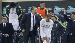 皇马大将当面拒绝贝帅 我不踢边卫贝尔无奈客串