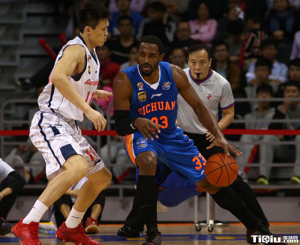 CBA��21�ֹ㶫VS�Ĵ�