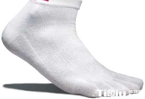 雨中跑马7点秘诀 选择稍紧袜子是重点