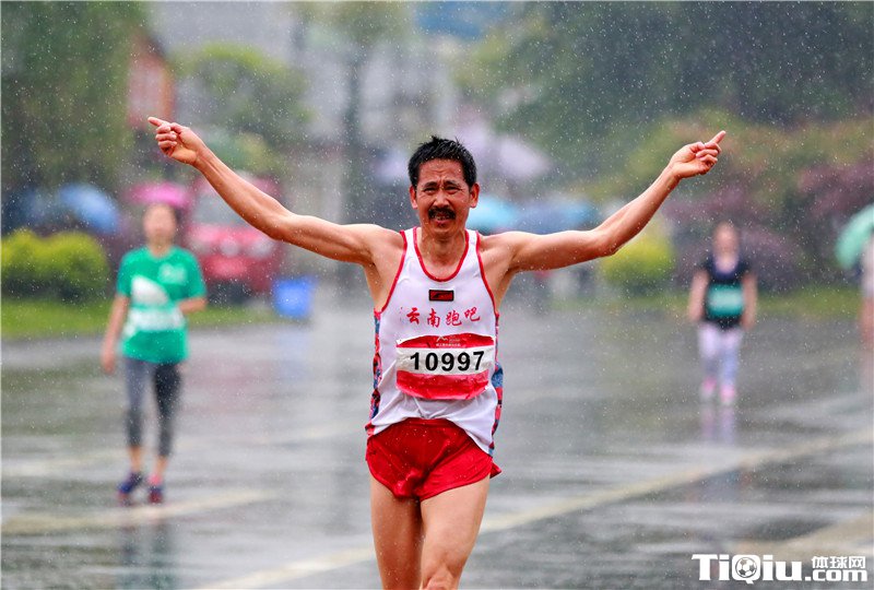 ʱ¸ôÈýÊ®Äê³É¶¼ÂíÀËɹéÀ´ ÅÜÂíÏ´·Ê²»ÎóÓγɶ¼