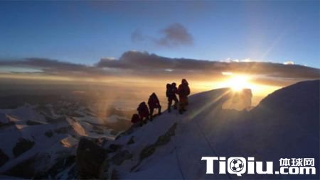 ��ɽ�˶�Ա�����ȼ���׼ ���ʼ��˶�����