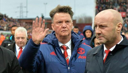 范加尔彻底没招了 他和穆帅都被球员做掉