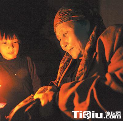 人民日报评2015年度面孔