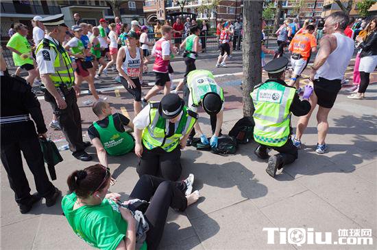 跑步必备五大伤病 据说所有的跑友都中枪