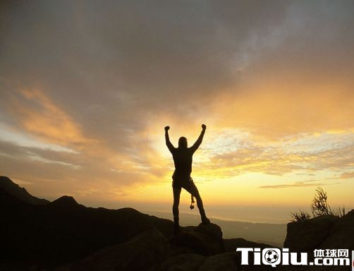 ��ɽ�����ȷ�Ĳ���ˮ�� ��ǿ�����˶�