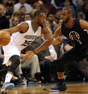 常规赛:快船122-117黄蜂