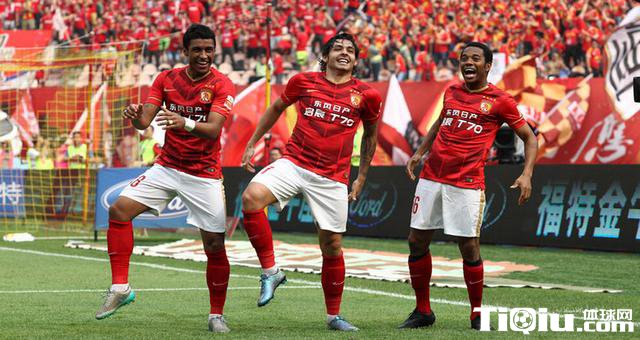 中国联赛疯狂消费巴西名牌