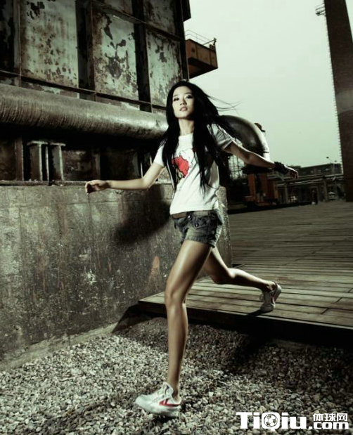 如何避免跑步胃痛 运动前注意食物饮水