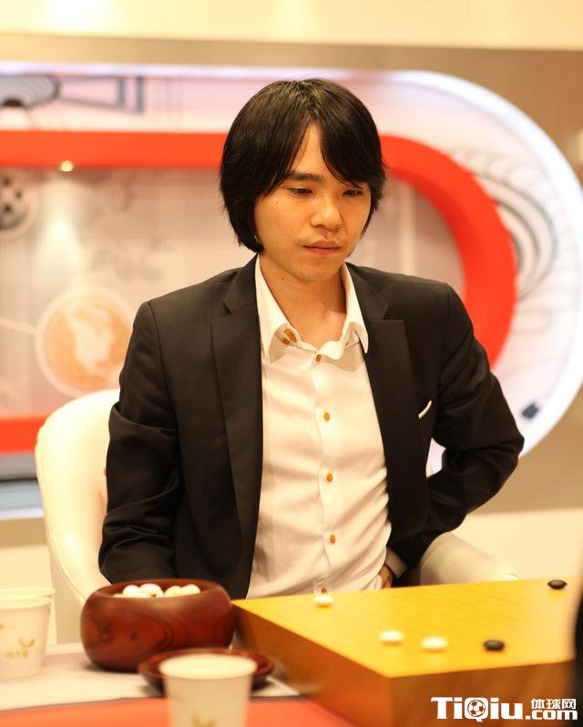 ����ʯ�����μ�����ս