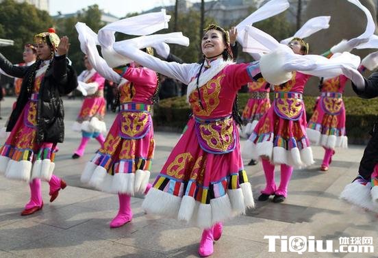 ��̨ɽ@���մ����� �㳡���ܾ�����Ļ