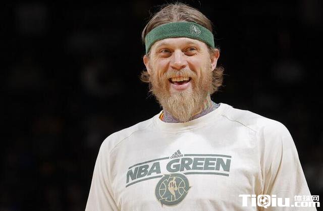 �Ȼ������װ���ɭ