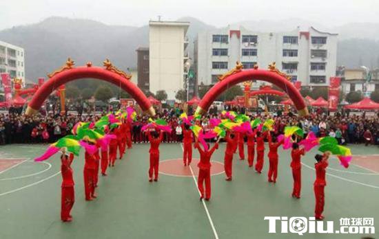 ��կ�ع㳡����ݻ ӭ�´�������